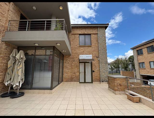 590M² OFFICE FOR SALE IN MIDRIDGE PARK